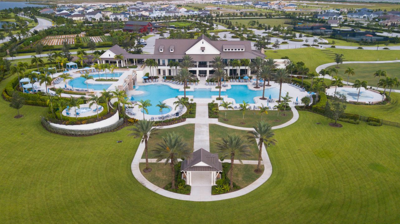 出租: $3,300 (3 贝兹, 2 浴室, 1952 平方英尺)