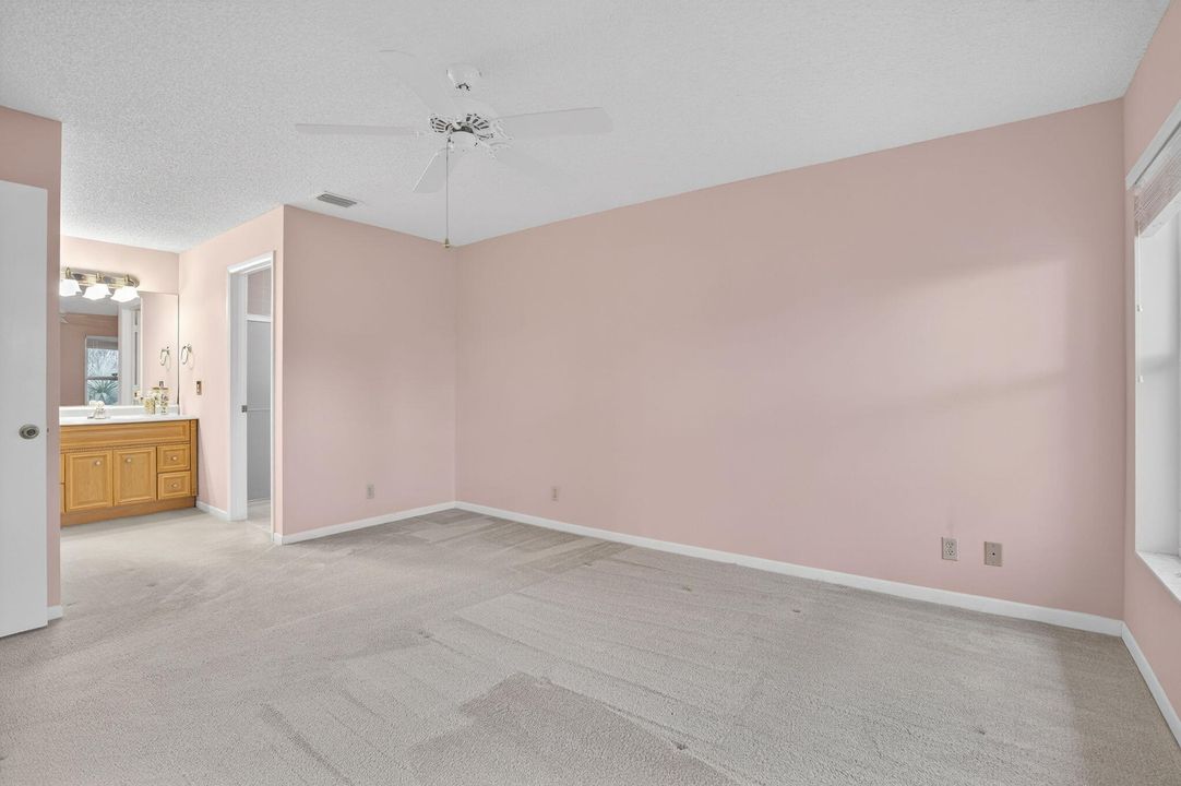 En Venta: $252,000 (2 camas, 2 baños, 1299 Pies cuadrados)