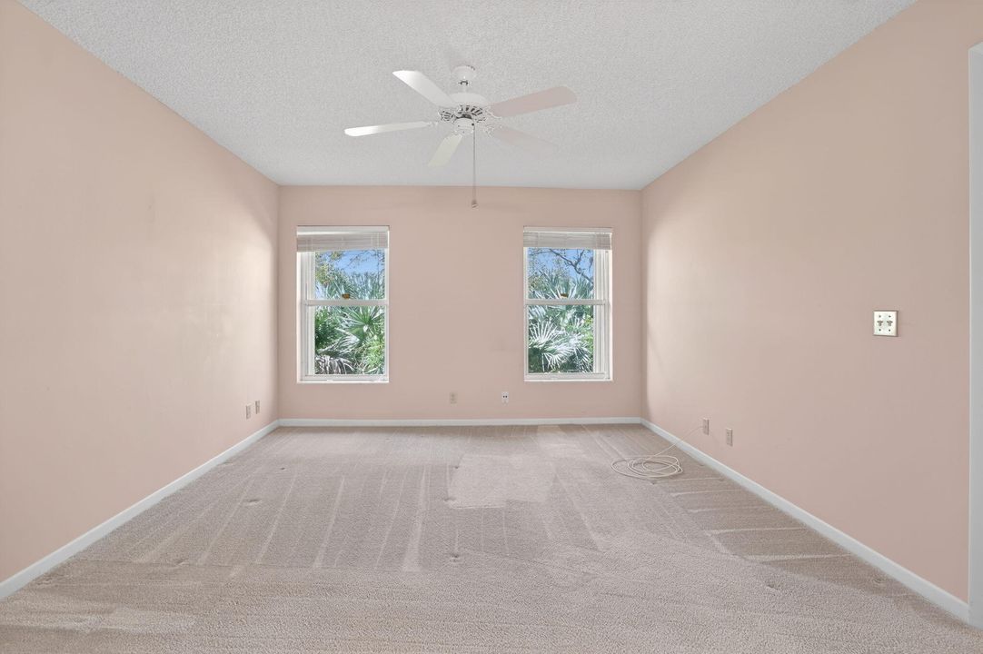 En Venta: $252,000 (2 camas, 2 baños, 1299 Pies cuadrados)