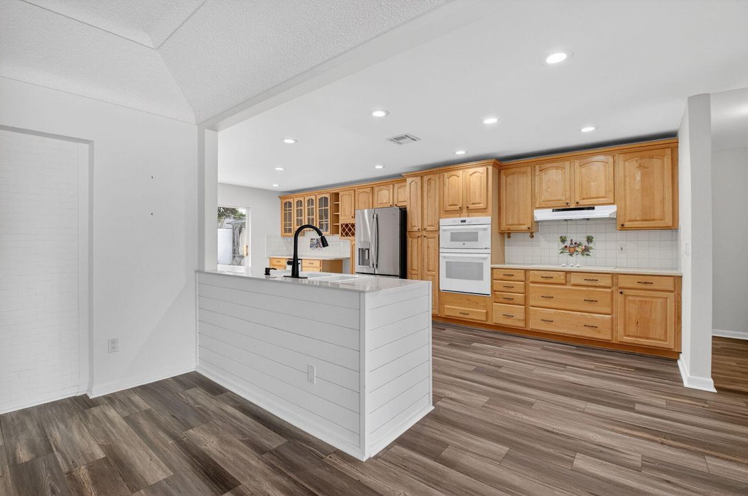 En Renta: $6,500 (4 camas, 2 baños, 1944 Pies cuadrados)