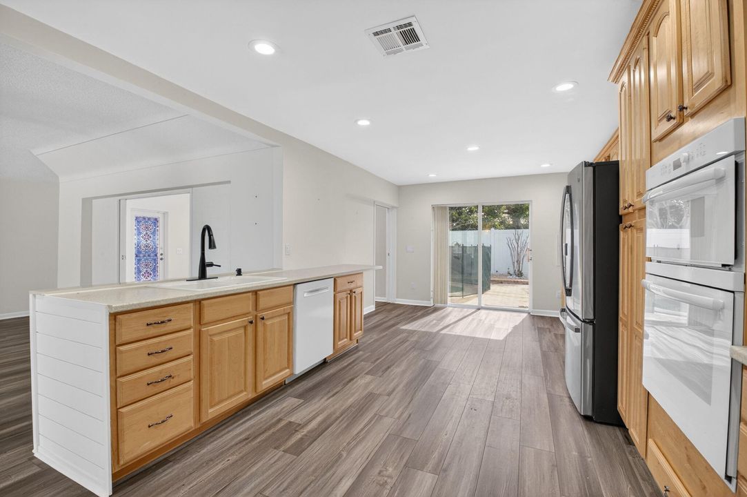 En Renta: $6,500 (4 camas, 2 baños, 1944 Pies cuadrados)