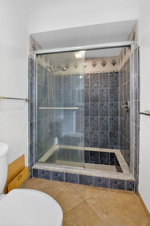 En Renta: $6,500 (4 camas, 2 baños, 1944 Pies cuadrados)