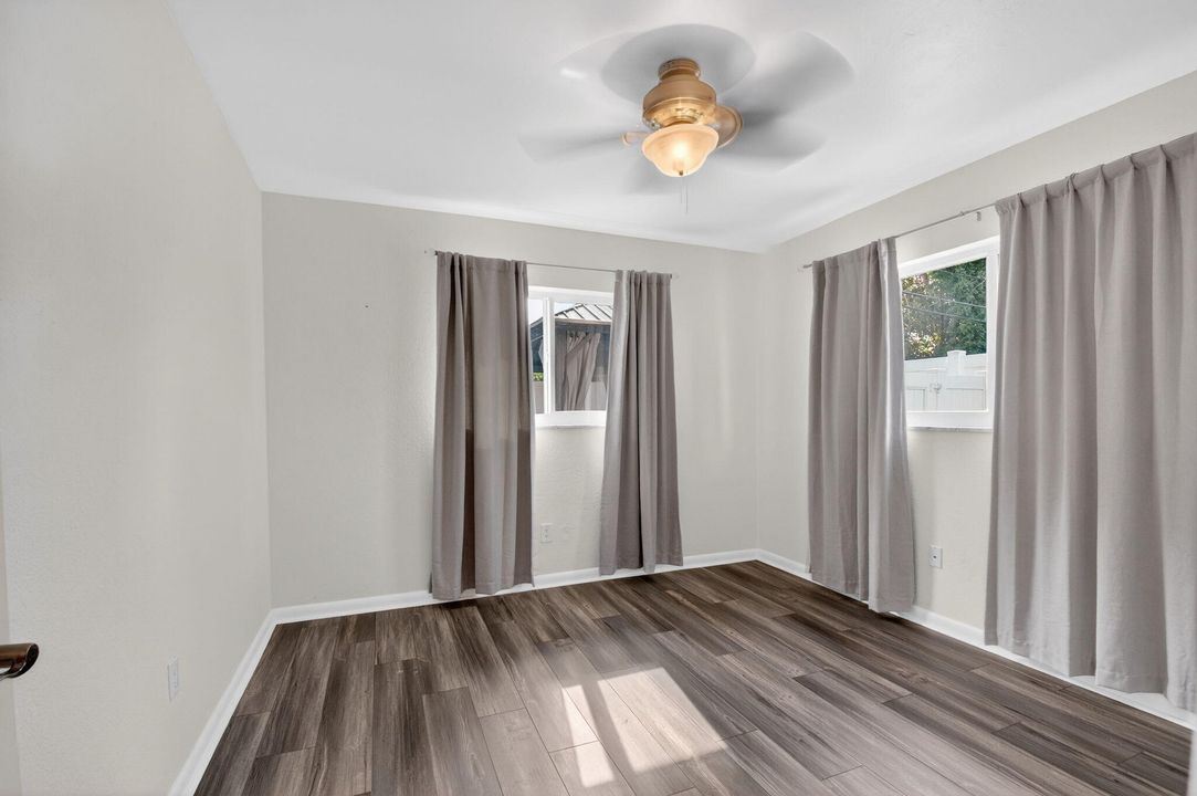 En Renta: $6,500 (4 camas, 2 baños, 1944 Pies cuadrados)