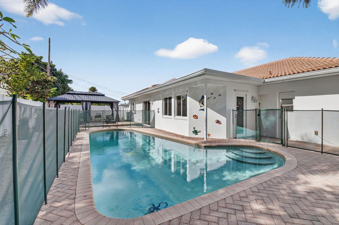 En Renta: $6,500 (4 camas, 2 baños, 1944 Pies cuadrados)