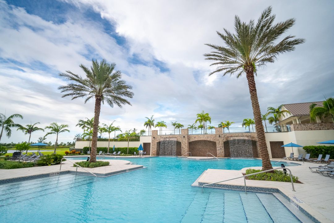 For Sale: $539,900 (3 beds, 2 baths, 1749 Square Feet)