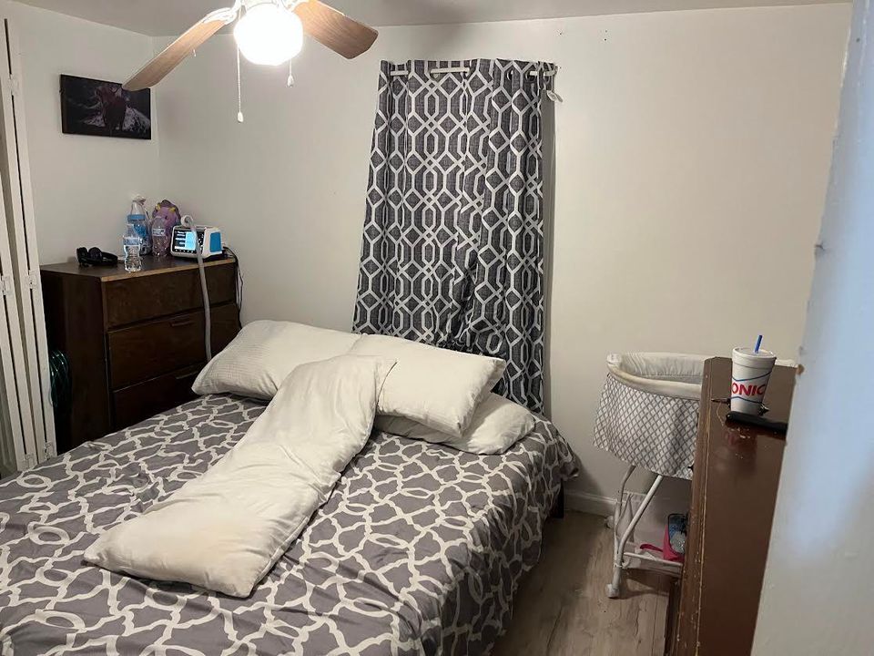 На продажу: $19,000 (2 спален, 1 ванн, 768 Квадратных фут)