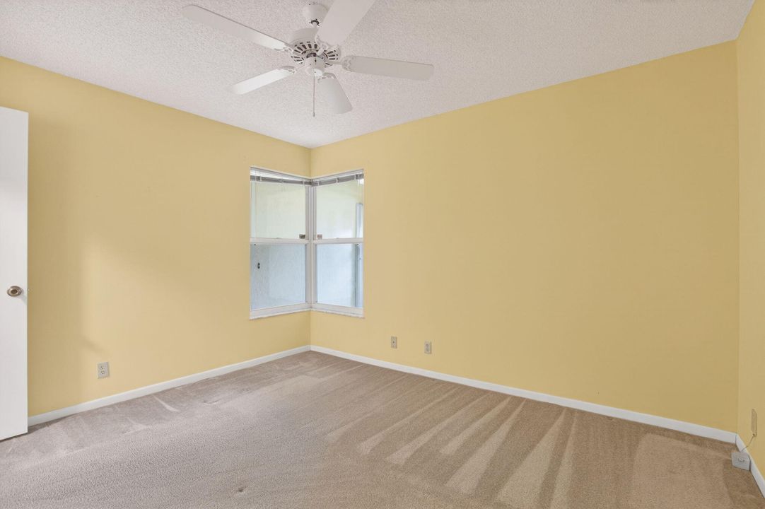 En Venta: $252,000 (2 camas, 2 baños, 1299 Pies cuadrados)