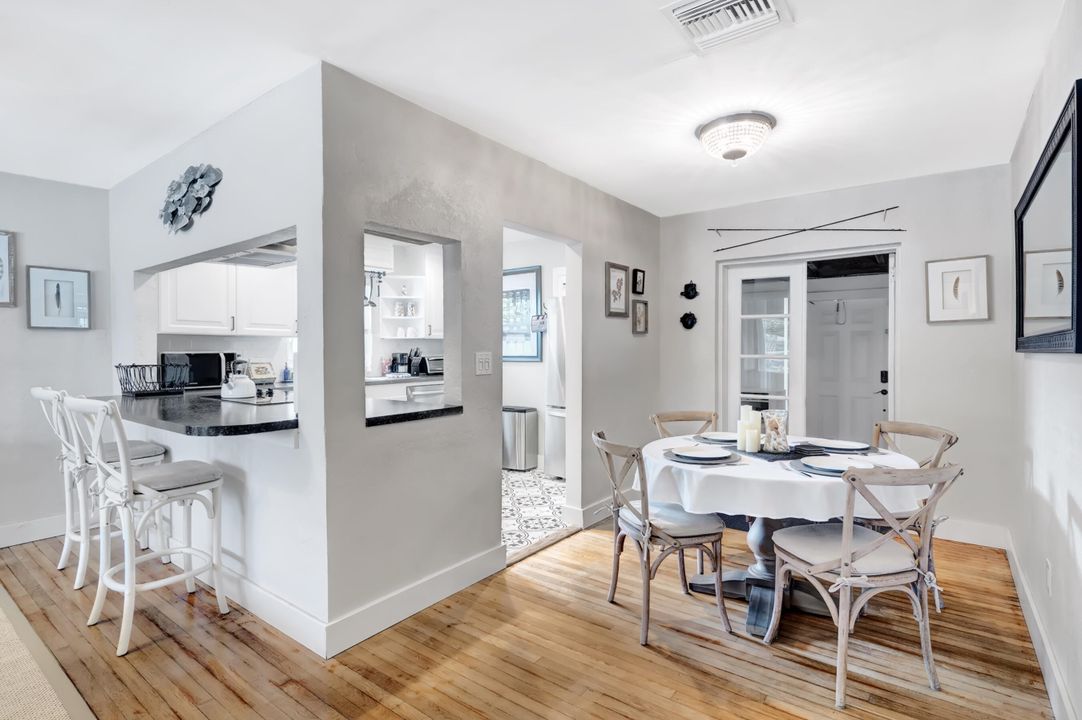 En Venta: $1,500,000 (3 camas, 2 baños, 1622 Pies cuadrados)