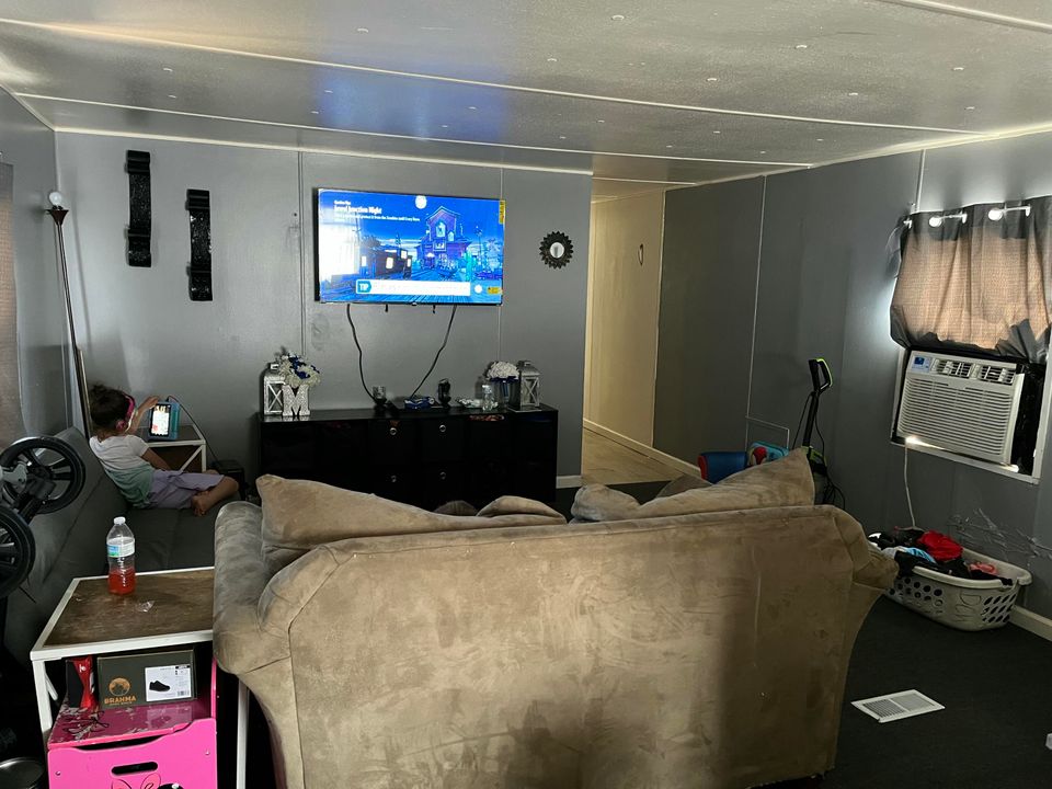 На продажу: $19,000 (2 спален, 1 ванн, 768 Квадратных фут)