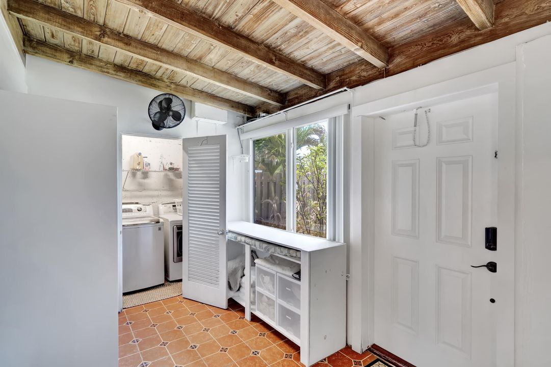 En Venta: $1,500,000 (3 camas, 2 baños, 1622 Pies cuadrados)