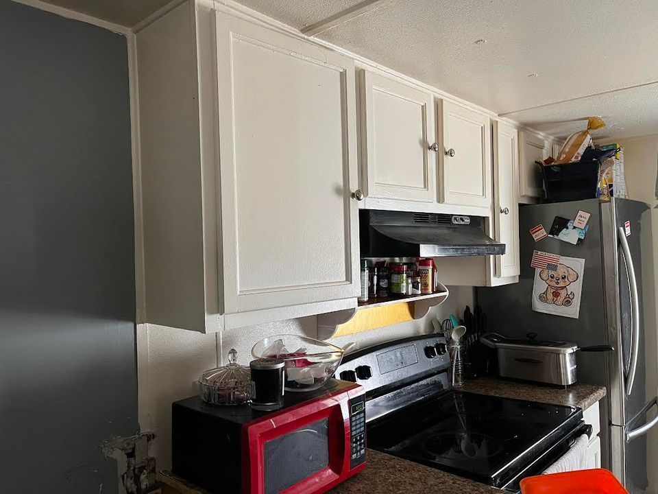 На продажу: $19,000 (2 спален, 1 ванн, 768 Квадратных фут)