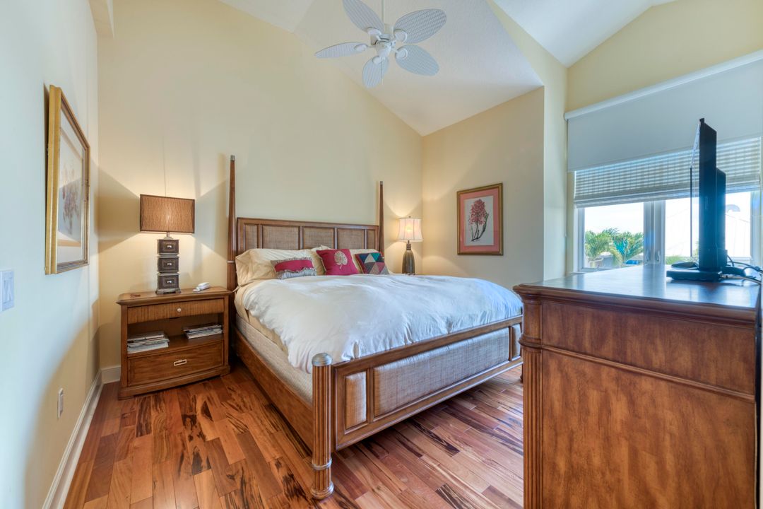 For Sale: $1,610,000 (3 beds, 3 baths, 2242 Square Feet)