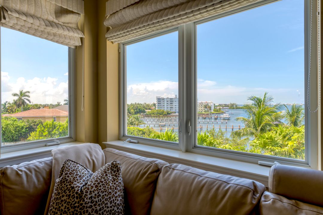 For Sale: $1,610,000 (3 beds, 3 baths, 2242 Square Feet)