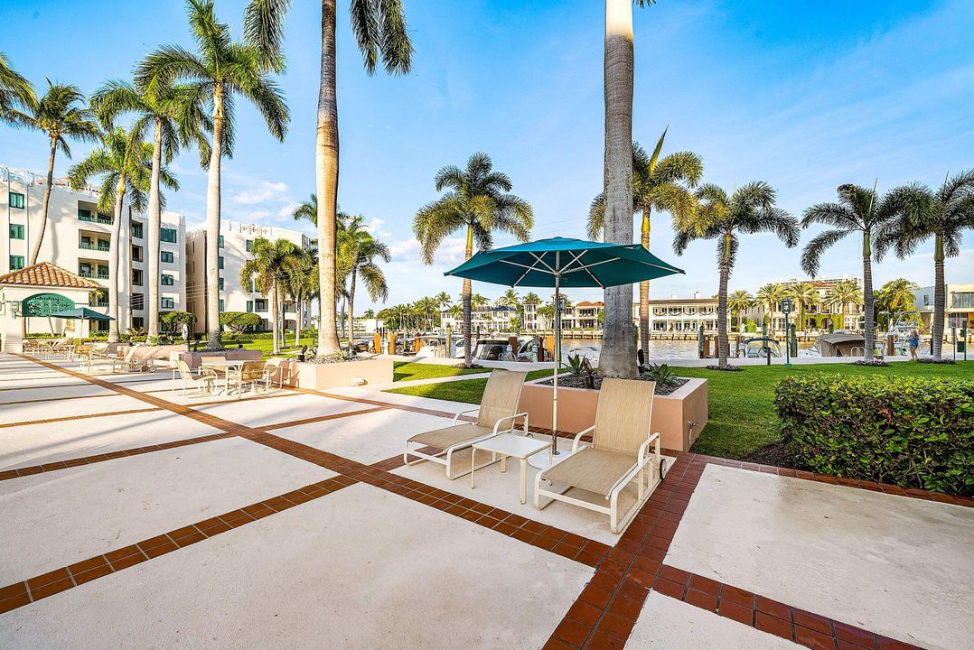 На продажу: $950,000 (2 спален, 2 ванн, 1630 Квадратных фут)