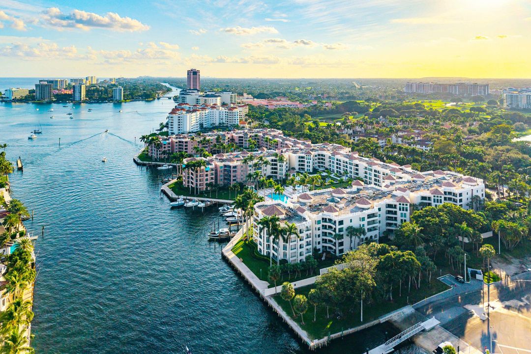 На продажу: $950,000 (2 спален, 2 ванн, 1630 Квадратных фут)