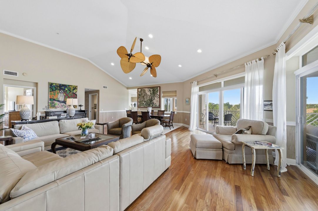 For Sale: $1,610,000 (3 beds, 3 baths, 2242 Square Feet)