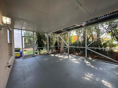 В аренду: $3,550 (4 спален, 3 ванн, 1561 Квадратных фут)