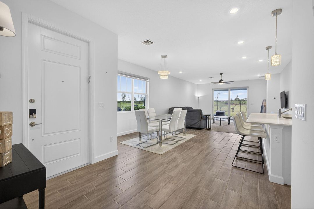 出租: $3,400 (3 贝兹, 2 浴室, 1749 平方英尺)