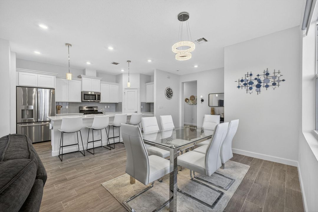 出租: $3,400 (3 贝兹, 2 浴室, 1749 平方英尺)