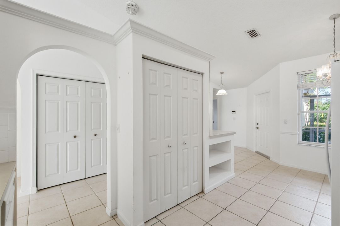 На продажу: $340,000 (2 спален, 2 ванн, 1343 Квадратных фут)