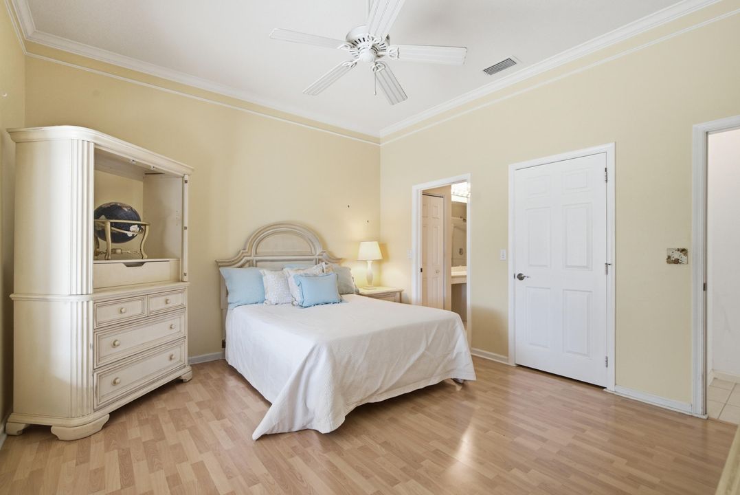 На продажу: $340,000 (2 спален, 2 ванн, 1343 Квадратных фут)