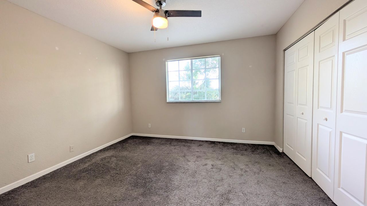 待售: $245,000 (2 贝兹, 2 浴室, 1261 平方英尺)