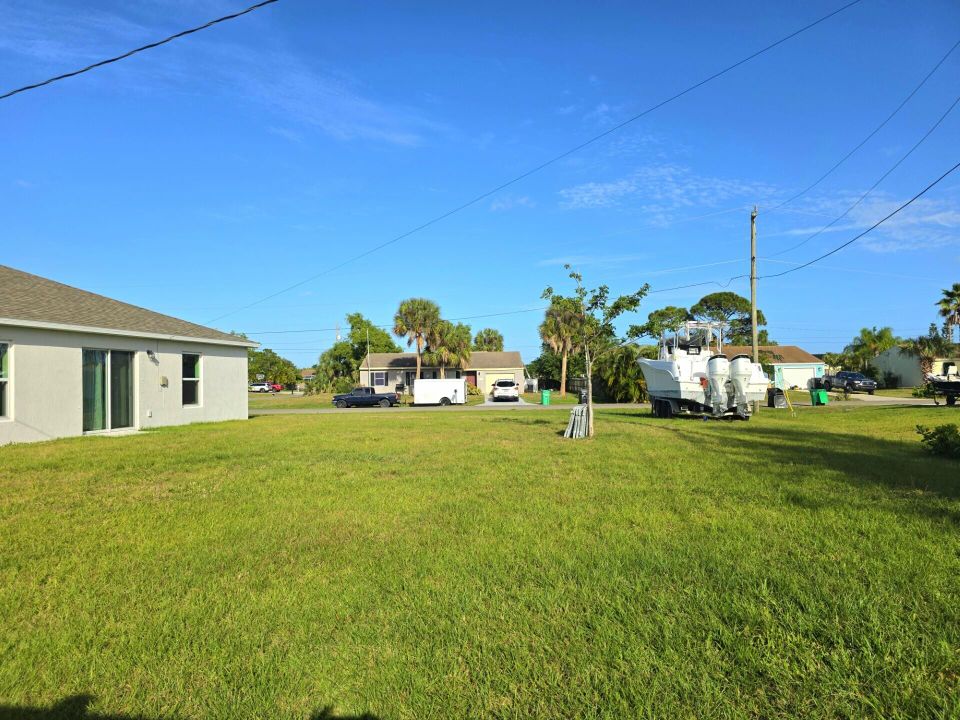 For Sale: $439,900 (3 beds, 2 baths, 1542 Square Feet)