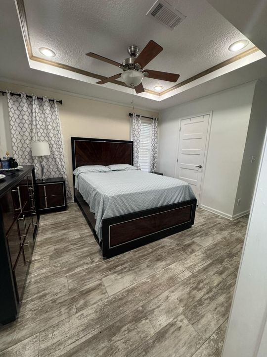 For Sale: $150,000 (4 beds, 2 baths, 1310 Square Feet)