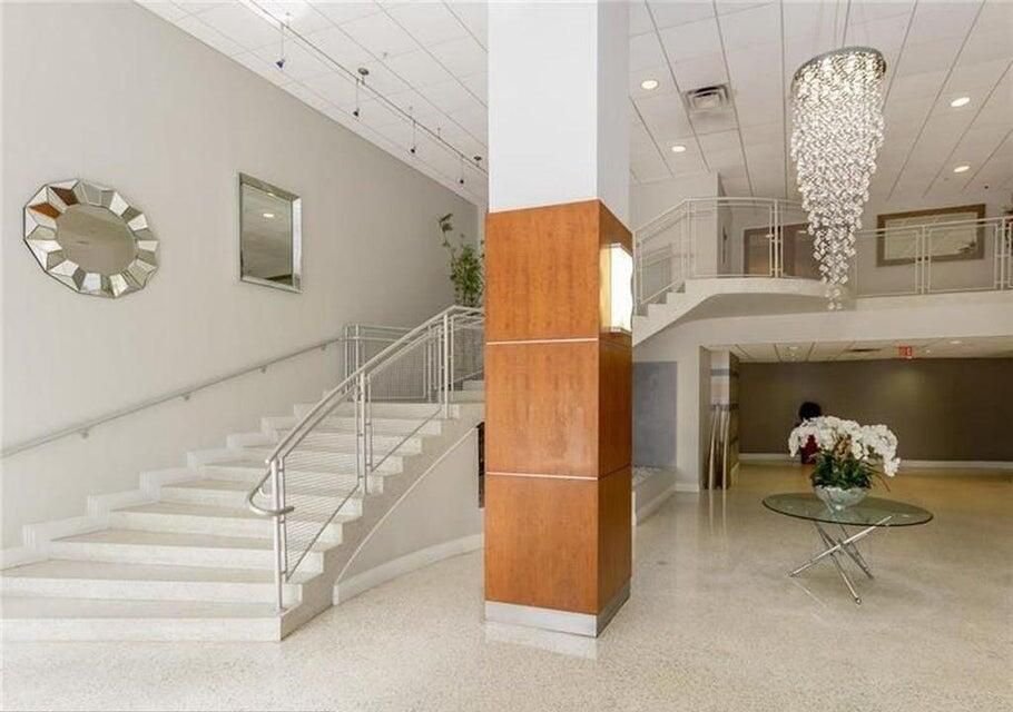 出租: $3,400 (2 贝兹, 2 浴室, 1212 平方英尺)