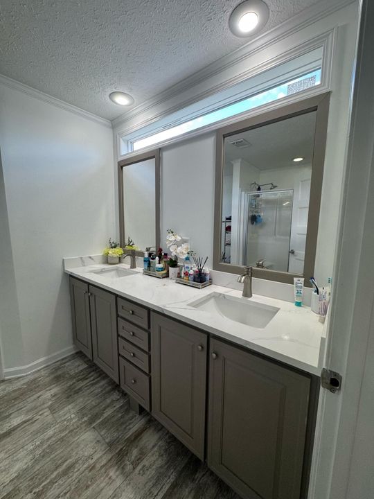 For Sale: $150,000 (4 beds, 2 baths, 1310 Square Feet)