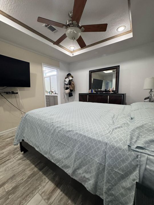 For Sale: $150,000 (4 beds, 2 baths, 1310 Square Feet)