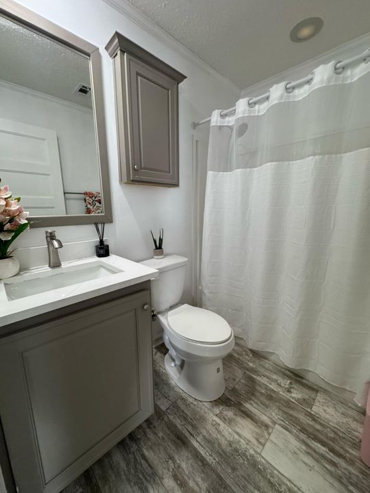 For Sale: $150,000 (4 beds, 2 baths, 1310 Square Feet)