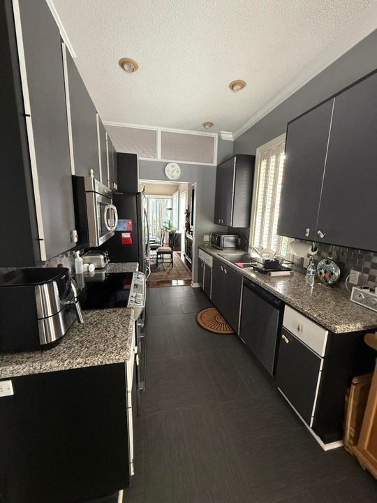 В аренду: $5,000 (3 спален, 2 ванн, 1577 Квадратных фут)