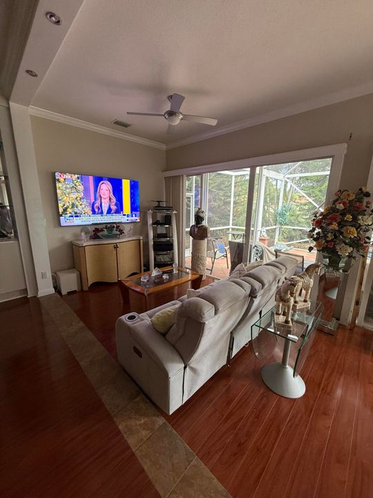 В аренду: $5,000 (3 спален, 2 ванн, 1577 Квадратных фут)