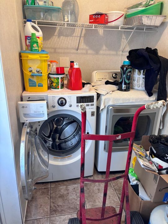 For Sale: $90,000 (2 beds, 2 baths, 1200 Square Feet)