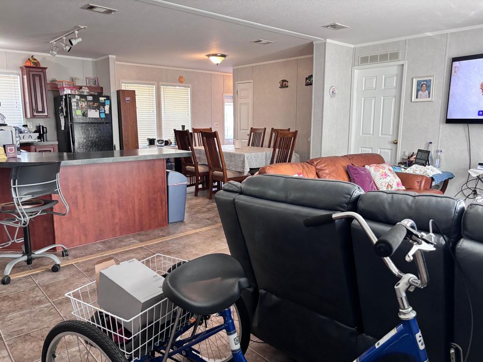 For Sale: $90,000 (2 beds, 2 baths, 1200 Square Feet)