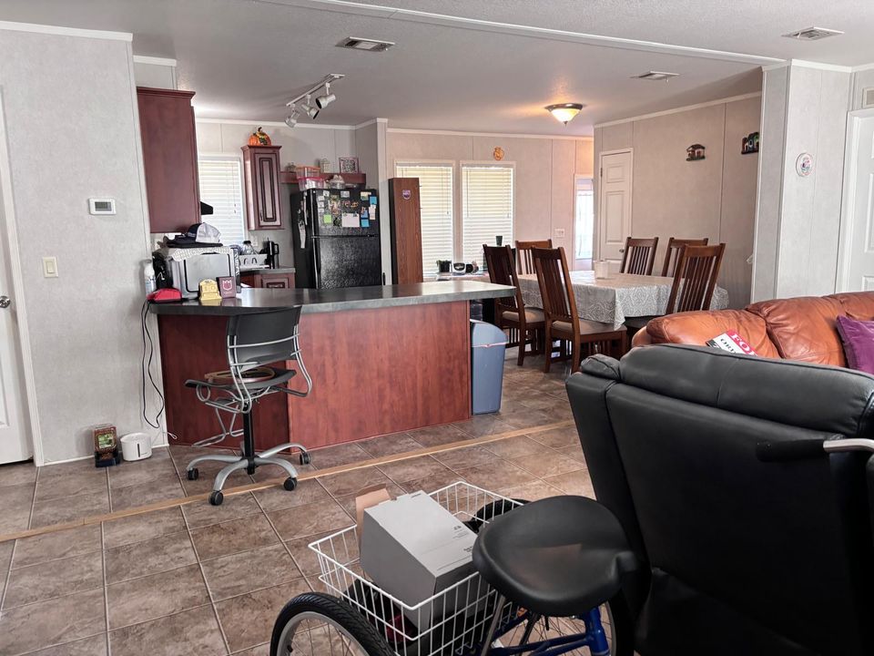 For Sale: $90,000 (2 beds, 2 baths, 1200 Square Feet)