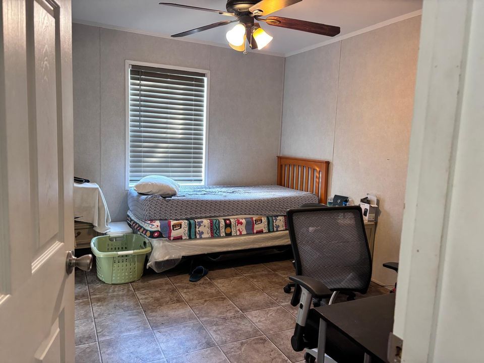 For Sale: $90,000 (2 beds, 2 baths, 1200 Square Feet)