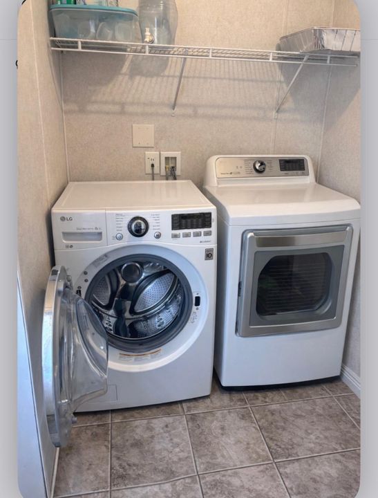 For Sale: $90,000 (2 beds, 2 baths, 1200 Square Feet)