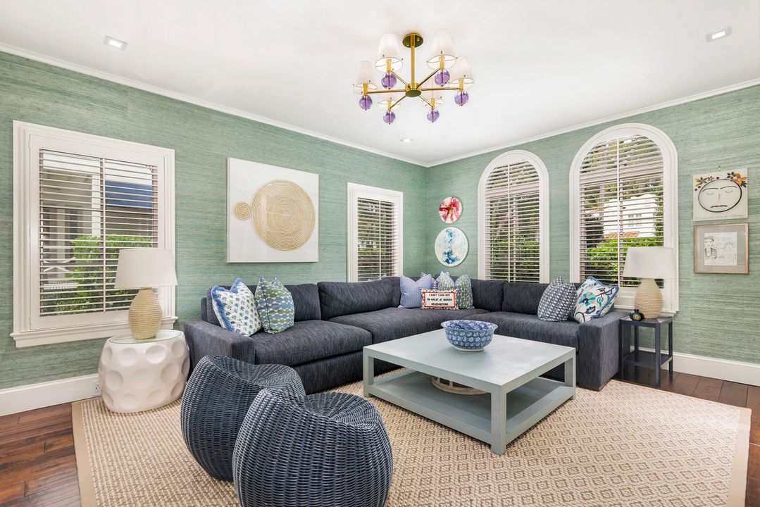 For Sale: $7,200,000 (6 beds, 4 baths, 3929 Square Feet)