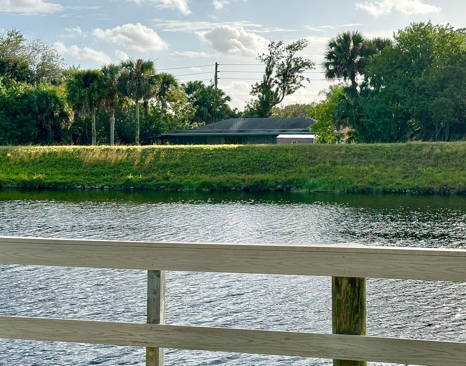 待售: $319,900 (2 贝兹, 2 浴室, 1588 平方英尺)