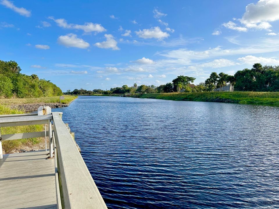 待售: $319,900 (2 贝兹, 2 浴室, 1588 平方英尺)