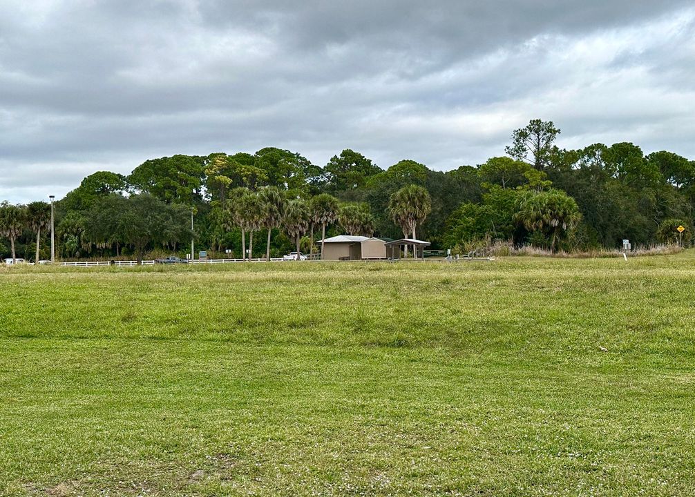 待售: $319,900 (2 贝兹, 2 浴室, 1588 平方英尺)