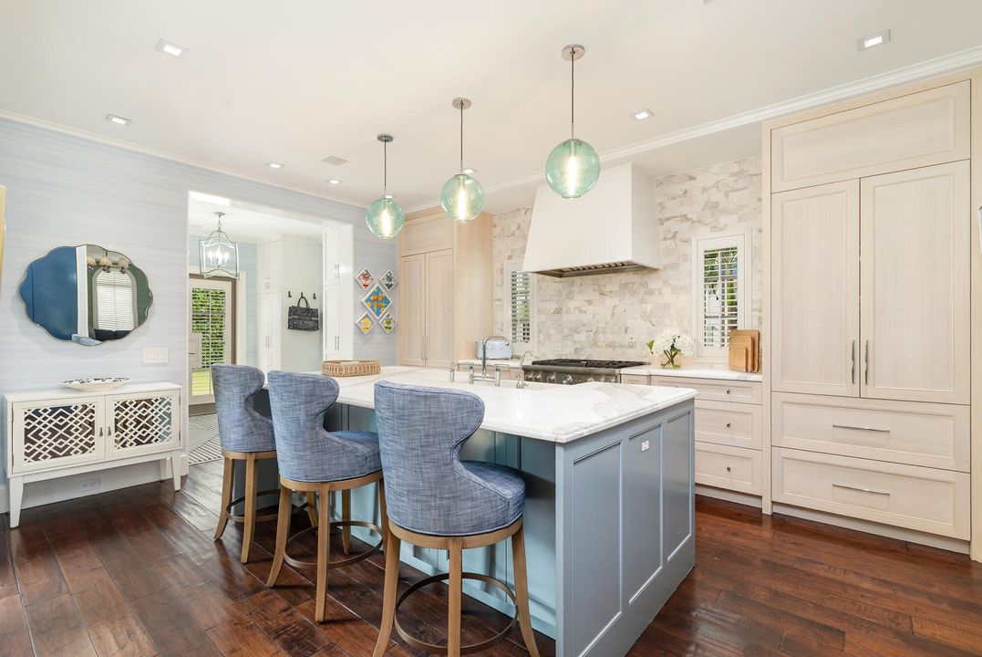 For Sale: $7,200,000 (6 beds, 4 baths, 3929 Square Feet)