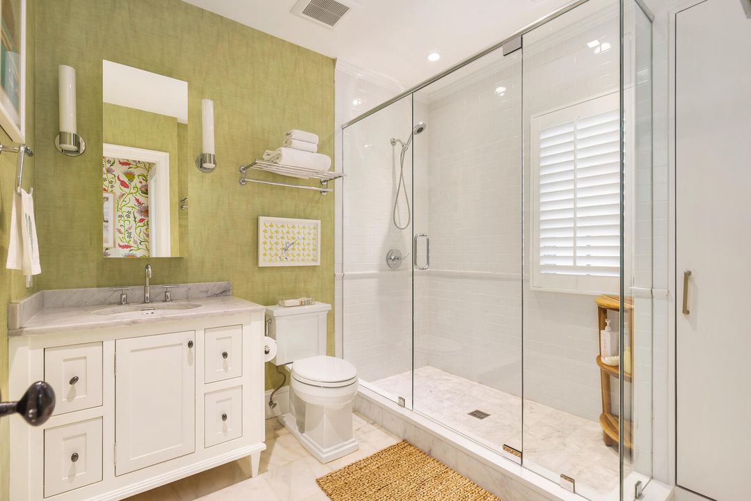 For Sale: $7,200,000 (6 beds, 4 baths, 3929 Square Feet)