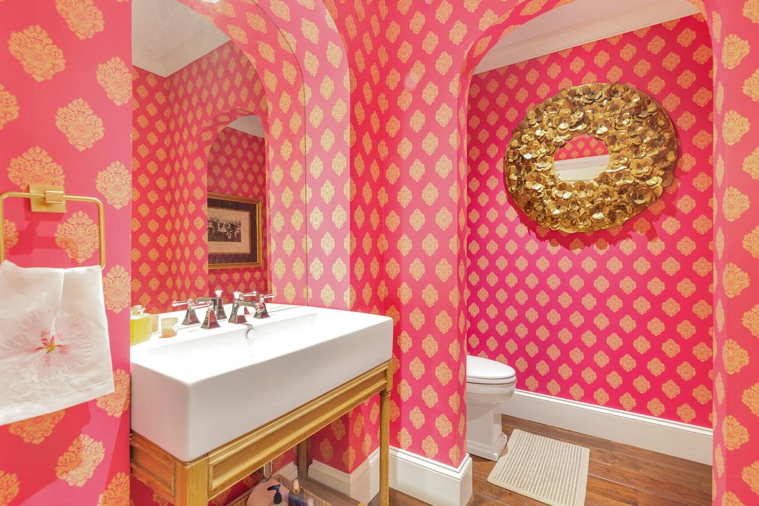 For Sale: $7,200,000 (6 beds, 4 baths, 3929 Square Feet)