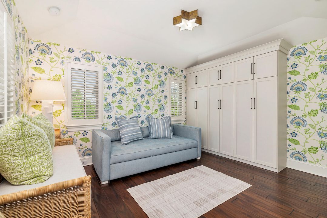 For Sale: $7,200,000 (6 beds, 4 baths, 3929 Square Feet)