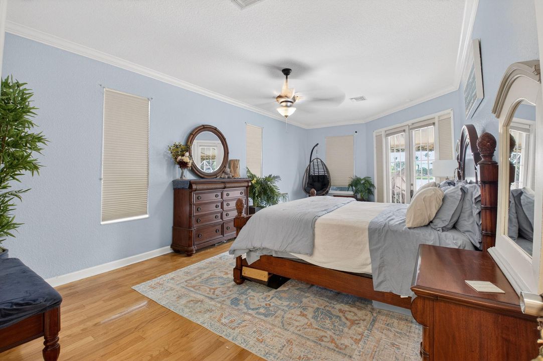 For Sale: $1,450,000 (6 beds, 4 baths, 3684 Square Feet)