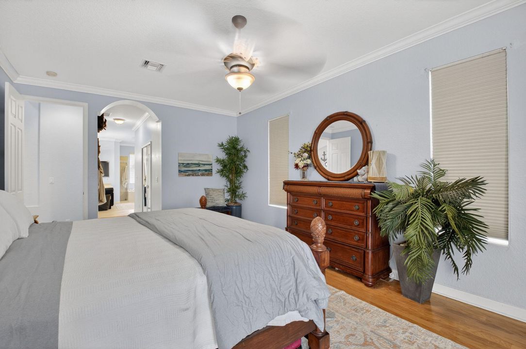 For Sale: $1,450,000 (6 beds, 4 baths, 3684 Square Feet)