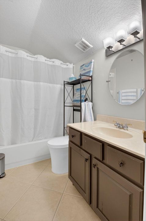 For Sale: $1,450,000 (6 beds, 4 baths, 3684 Square Feet)